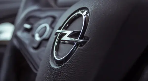 Opel Meriva jaki silnik benzynowy wybrać, aby uniknąć kosztów?
